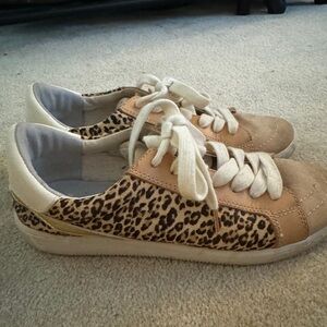 Dolce Vita tennis shoes